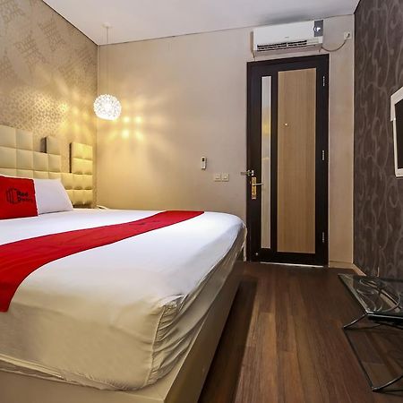 Reddoorz Plus Near Tugu Jogja Yogyakarta Luaran gambar